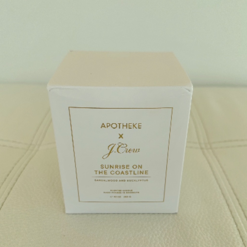 Apotheke’s "Sunrise on the Coastline" Candle - Picture 3 of 6